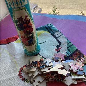 Vintage Goldilocks puzzle in can